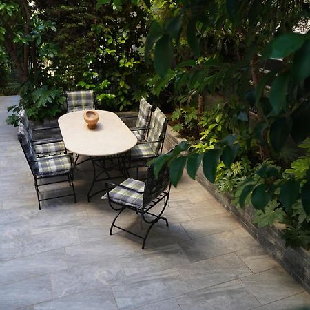 Garden Apartment Next To The Mall -Private Parking Athens Exterior photo