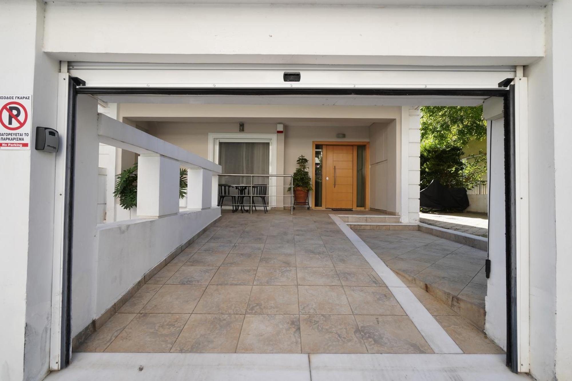 Garden Apartment Next To The Mall -Private Parking Athens Exterior photo
